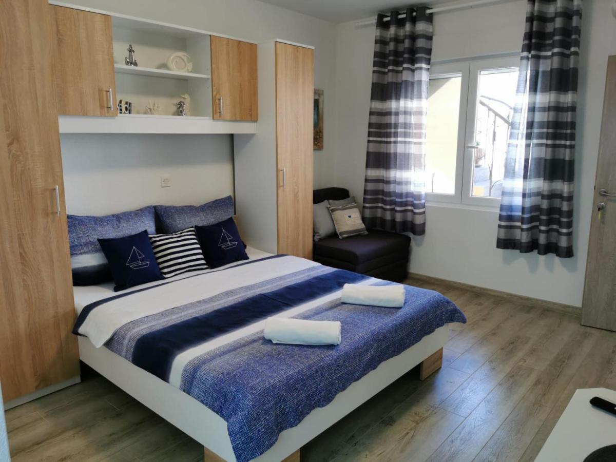 Apartments Deak Makarska Exterior photo