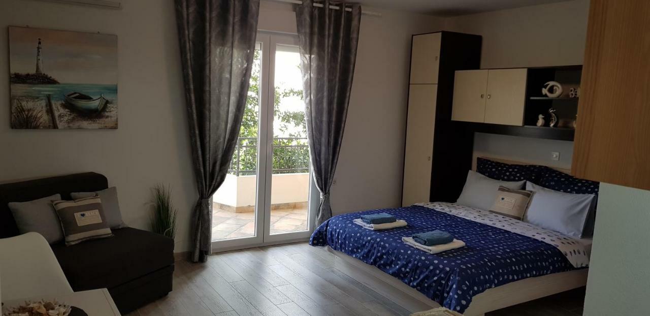 Apartments Deak Makarska Exterior photo
